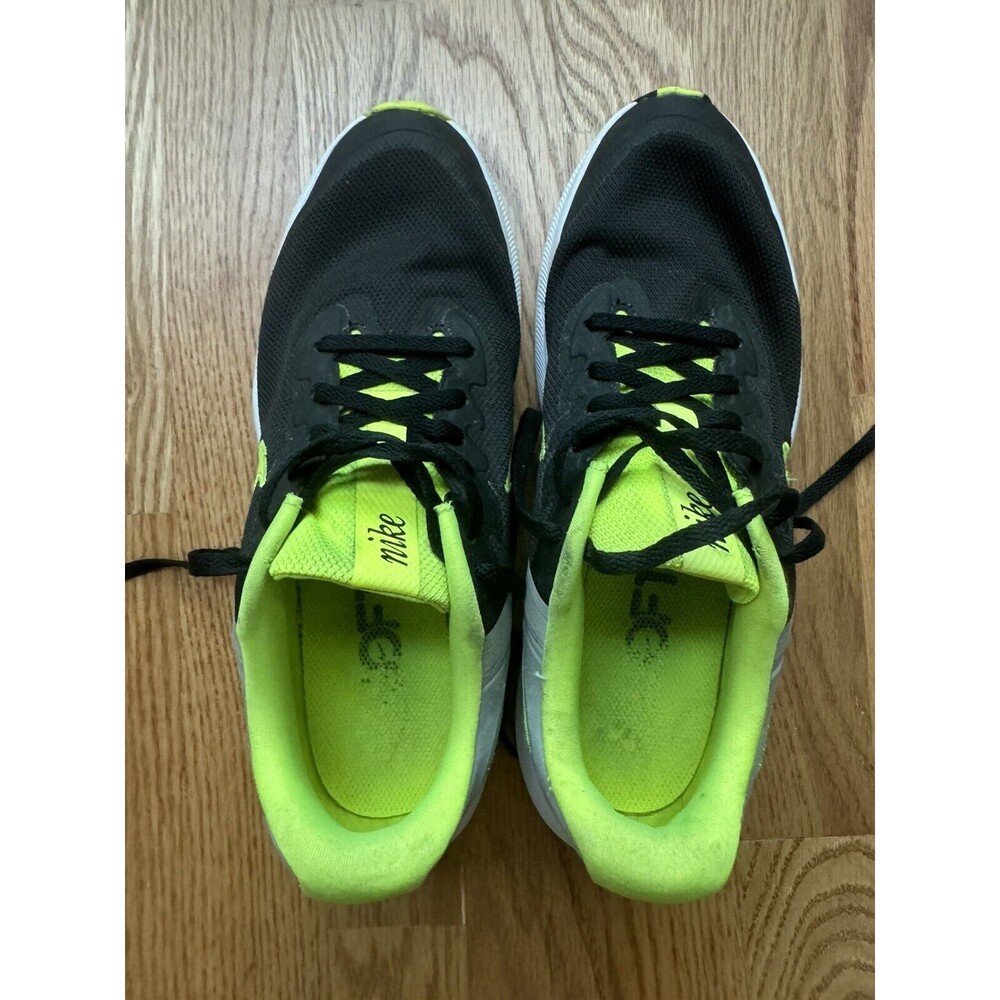Nike Star Runner 3 Play Sneakers Black/Green DJ1512-001 Youth Size 7Y